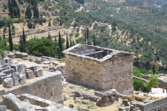 Trizonia bis Itea und Delphi